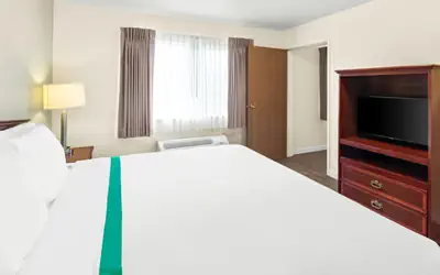 GuestHouse Inn & Suites Kelso/Longview