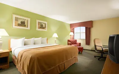 Travelodge by Wyndham Sturgis