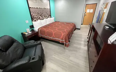 Super 8 by Wyndham Emporia