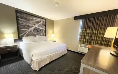 Super 8 by Wyndham St Charles