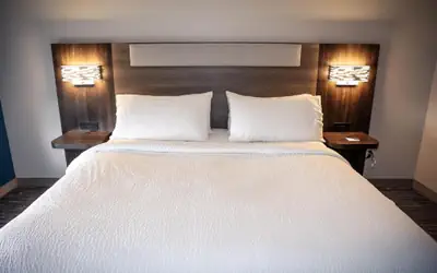 Holiday Inn Express & Suites Douglas by IHG