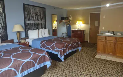 Super 8 by Wyndham Adrian