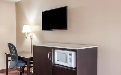 Super 8 by Wyndham Anaheim/Disneyland Drive