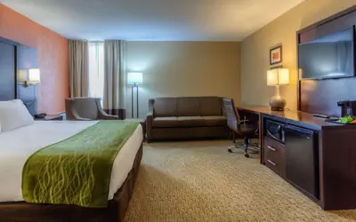 Comfort Inn & Suites Evansville Airport