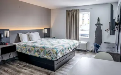 Studio 6 Claremore OK