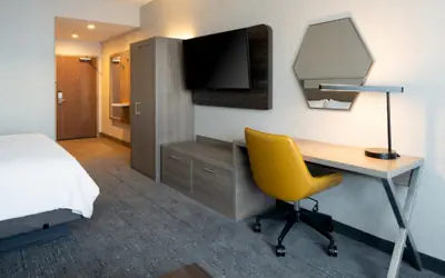 Holiday Inn Express & Suites - Hollister by IHG