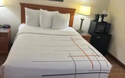 La Quinta Inn & Suites by Wyndham Sawgrass