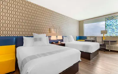 GLō Best Western Dallas South DeSoto