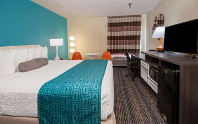 Howard Johnson by Wyndham Scott Lafayette