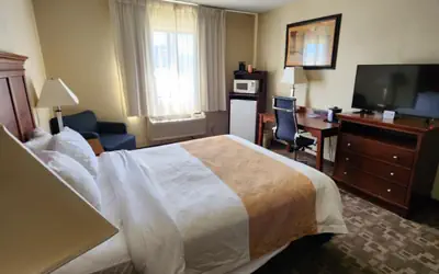 Quality Inn I-70 at Wanamaker