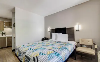 Studio 6-Arlington, TX - South - Dallas