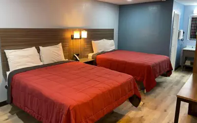 Rodeway Inn & Suites Brookhaven