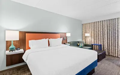 Hampton Inn Chicago-Naperville