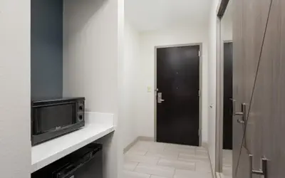 Holiday Inn Express Hotel & Suites Newport South by IHG