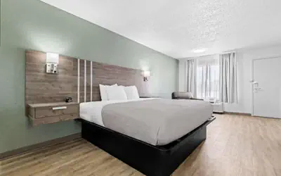 Quality Inn Plainview