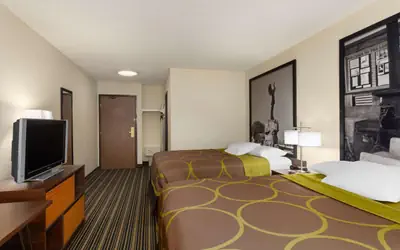 Super 8 by Wyndham Dodge City