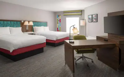 Hampton Inn and Suites Seattle - Airport / 28th Avenue