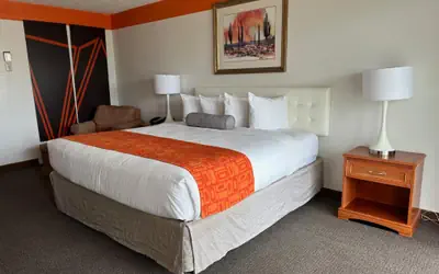 Howard Johnson by Wyndham Gallup