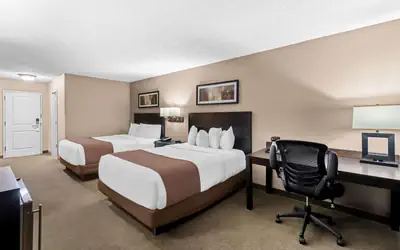Heartland Inn & Suites, SureStay Collection by Best Western