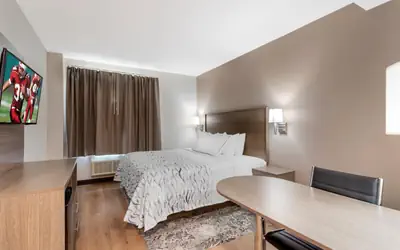 Red Roof Inn PLUS Jamaica, NY - JFK Airport