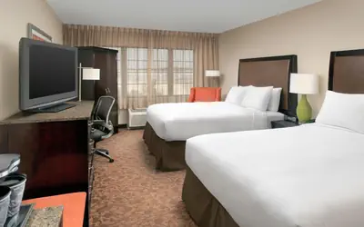 DoubleTree by Hilton Dulles Airport-Sterling