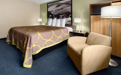 Super 8 by Wyndham St. Clairsville OH/Wheeling WV Area