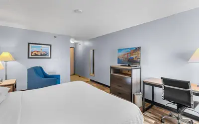 Baymont by Wyndham Lawrence