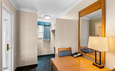 Best Western University Lodge