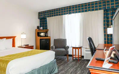 Ramada by Wyndham Cumberland Downtown