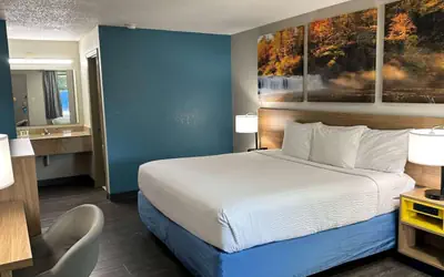 Days Inn by Wyndham Columbia NE Fort Jackson