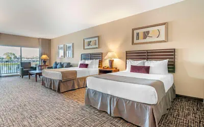 Best Western Plus Bayside Hotel