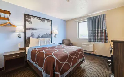 Super 8 by Wyndham Kenosha/Pleasant Prairie