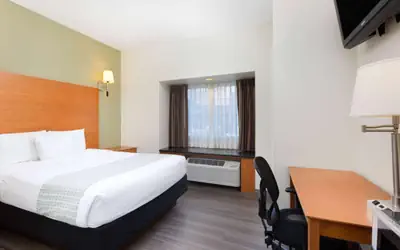 La Quinta by Wyndham Tulare