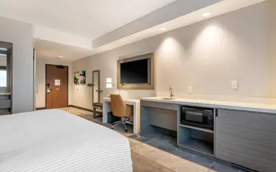 Cambria Hotel Lake Placid - Lakeside Resort