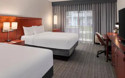 Courtyard by Marriott Chicago Waukegan / Gurnee