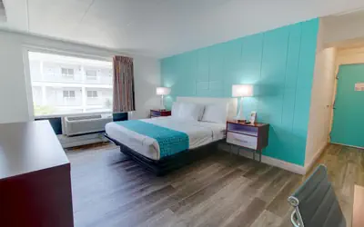 Howard Johnson by Wyndham Virginia Beach At The Beach