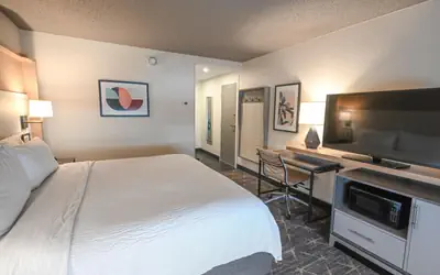 Holiday Inn Cleveland-Mayfield by IHG