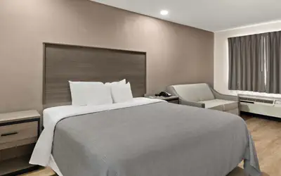 Quality Inn & Suites Weatherford