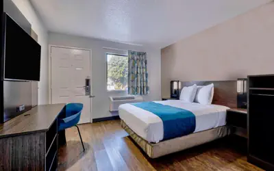 Motel 6-Anaheim, CA - Fullerton East