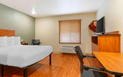 Extended Stay America Select Suites - Kansas City - Stadium