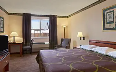 Super 8 by Wyndham Colorado Springs Airport