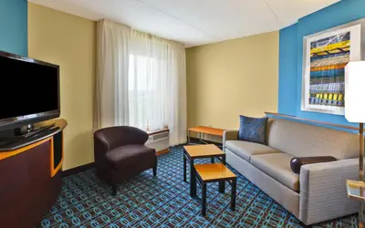 Fairfield Inn & Suites by Marriott Lexington North