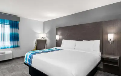 La Quinta Inn by Wyndham Indianapolis Airport Executive Dr