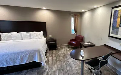 Red Roof Inn Hayward