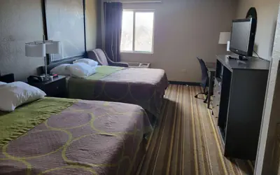 Super 8 by Wyndham Aurora/Naperville Area