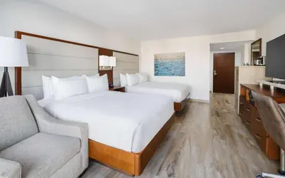 DoubleTree Beach Resort by Hilton Tampa Bay – North Redington Beach