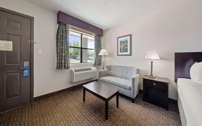 Days Inn by Wyndham Round Rock