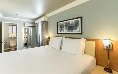 Alexis Park All Suite Resort