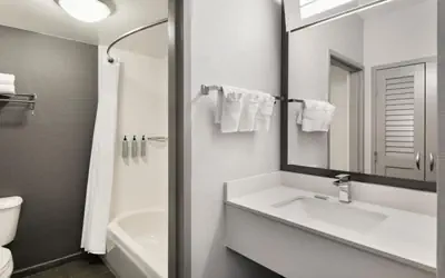 Courtyard by Marriott Burlington