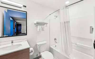 Spark by Hilton Sterling Dulles Airport